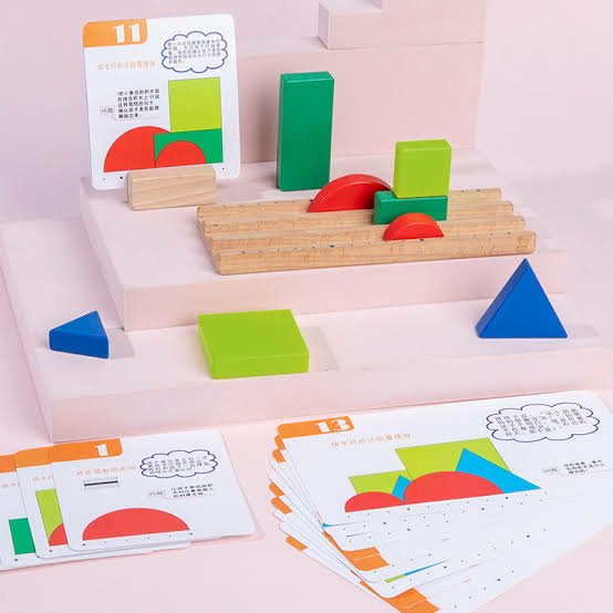 Eye Level Bricks Game
