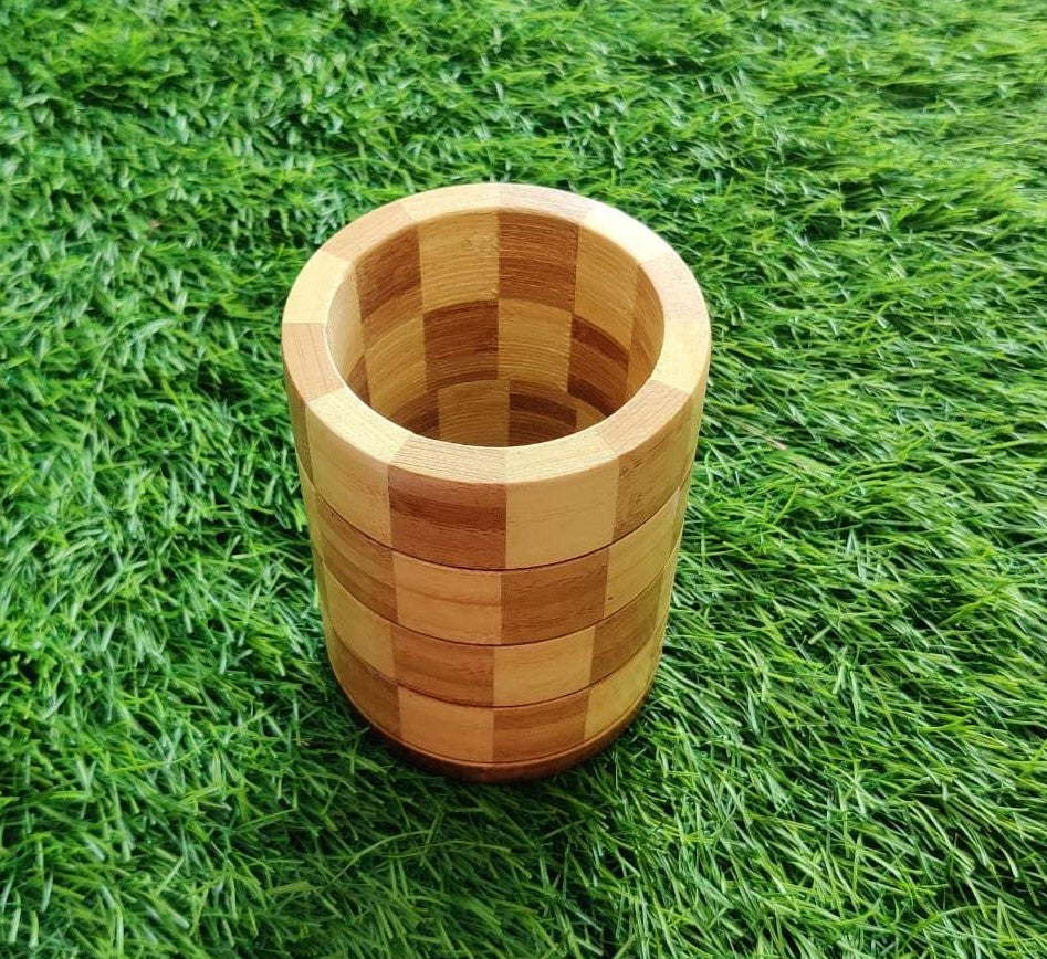 Wooden Round Pen Stand